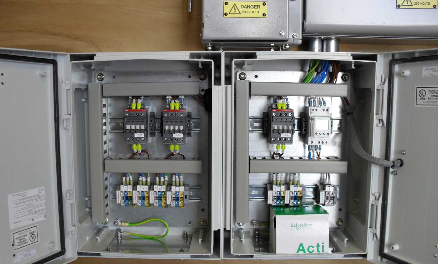 Level Crossing Lighting Control Unit / Cubicles(LCU/LCC) RSP